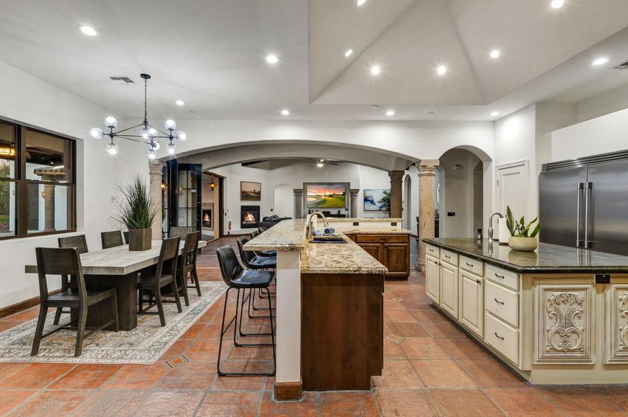 Open Kitchen, Dining & Island Bar Area