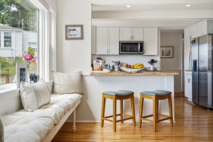 Greenleaf Inn guest kitchen